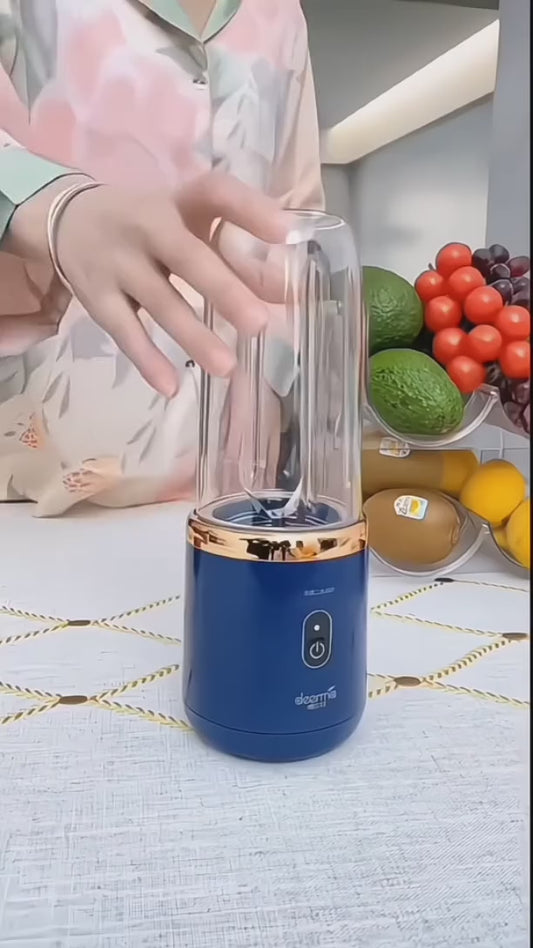 SMALL PORTABLE JUICER  Portable Juicer Blender for Smoothies & Juices | USB Rechargeable Mini Blender Bottle | 400ml Shake Maker with 1800mAh Battery | Personal Smoothie Mixer for Home, Travel, Gym